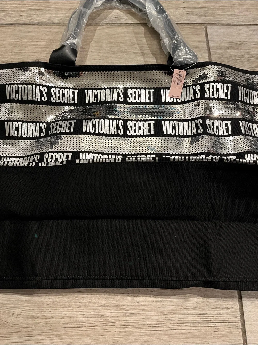 Victorias Secret spacious victoria